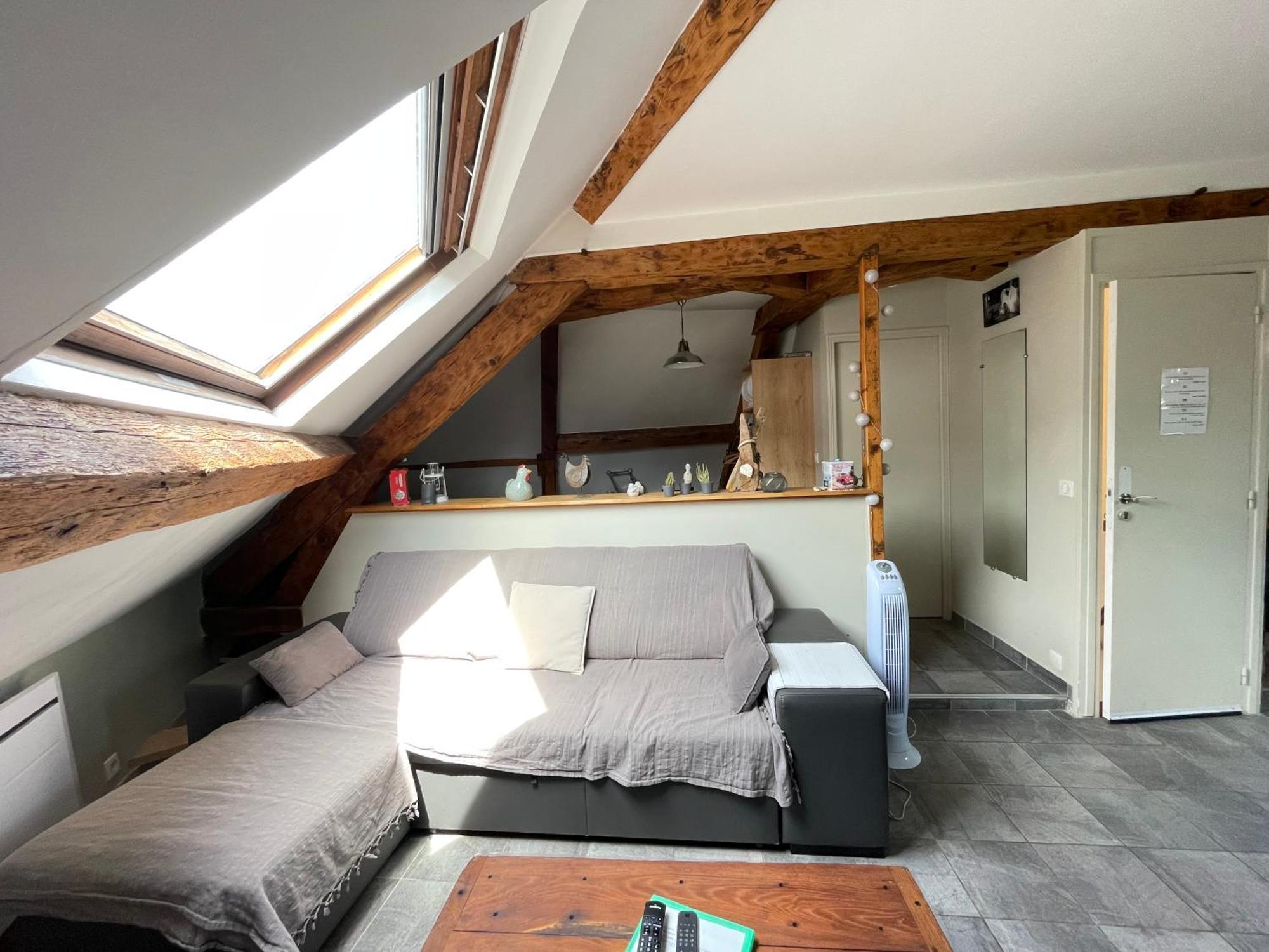 Les Combles De L Aure Grand Studio Cosy Confortable Classe 3 Etoiles Centre Bayeux 2 Mn A Pied Cathedrale Proche Plages Du Debarquement Екстериор снимка